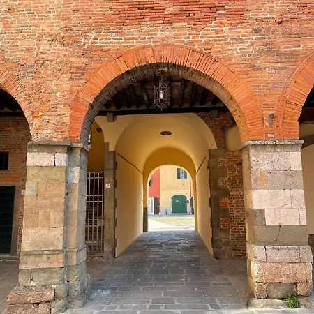 Appartamento La Casa nel Vicolo Altopascio Esterno foto